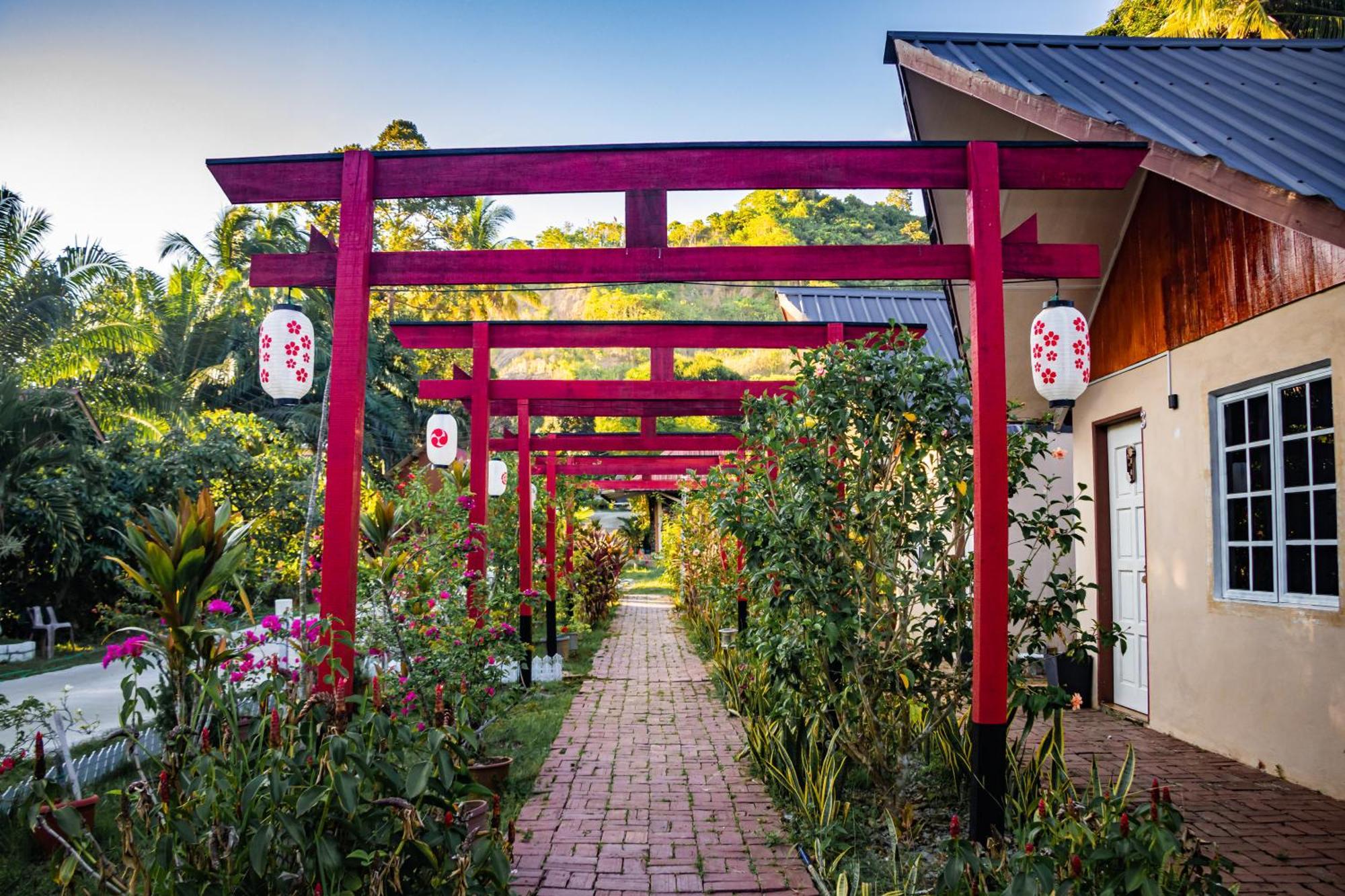 Timba Garden Free Town And Jetty Transport Hotell Semporna Eksteriør bilde